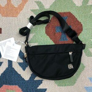 Lululemon All Night Festival Bag 2L - Black Compact Crossbody